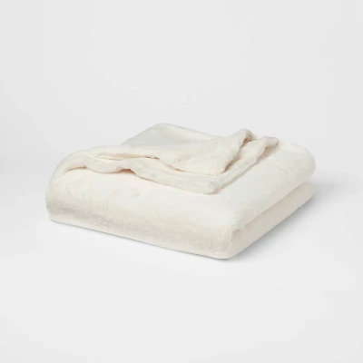 60"x80" Lush Faux Fur Bed Throw - Threshold™ 4 60"x80" Lush Faux Fur Bed Throw - Threshold™ - Image 4