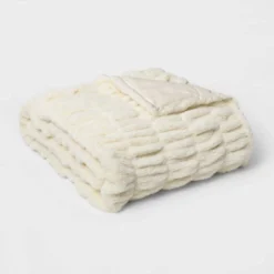 60" X 86" Faux Fur Oversized Bed Throw - Threshold Signature™ -Threshold GUEST f8285427 54eb 4e0b aa6e c8ab07156195